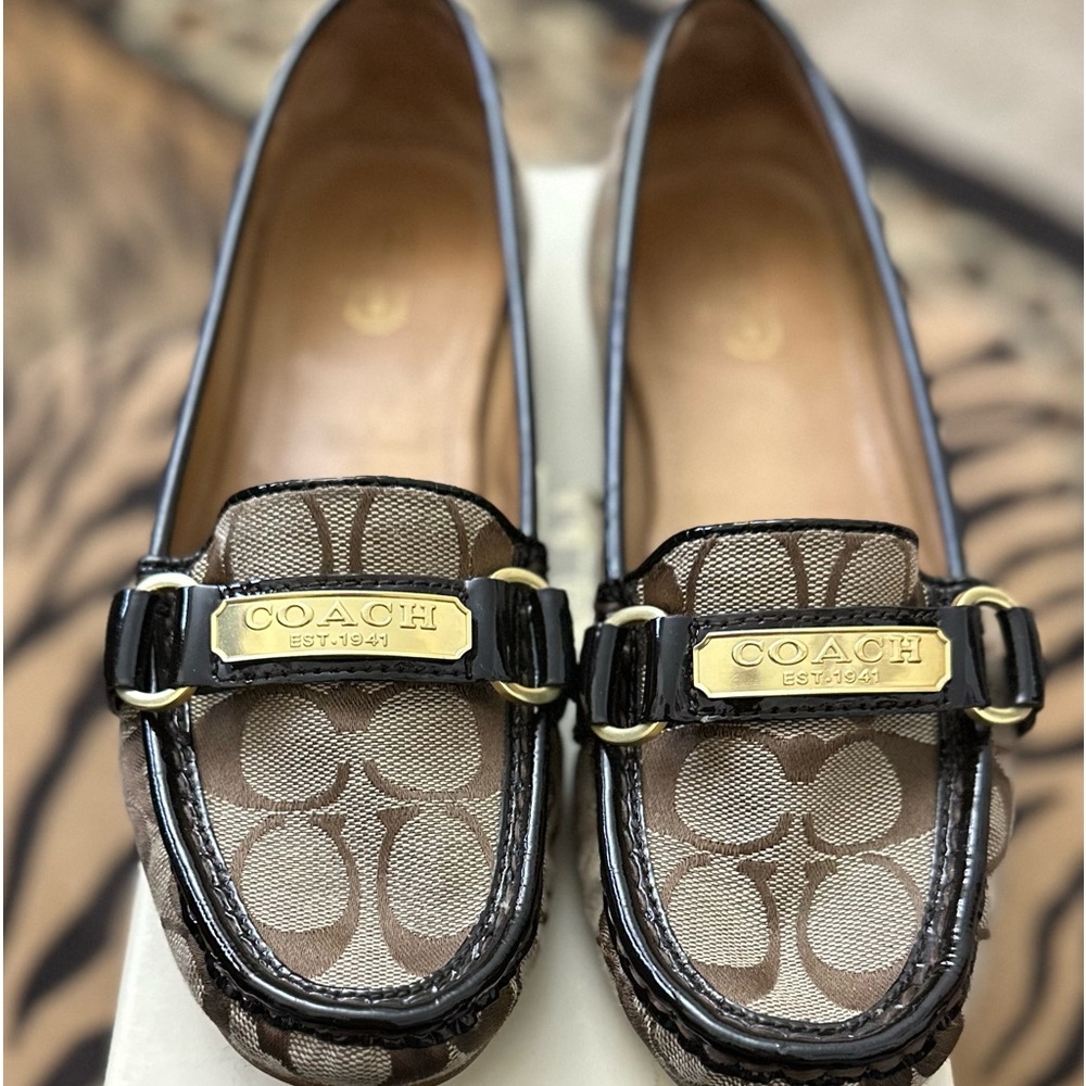 Women’s Coach Loafers Excellent Condition